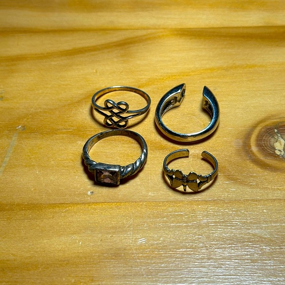 4 silver rings bundle - Picture 1 of 1